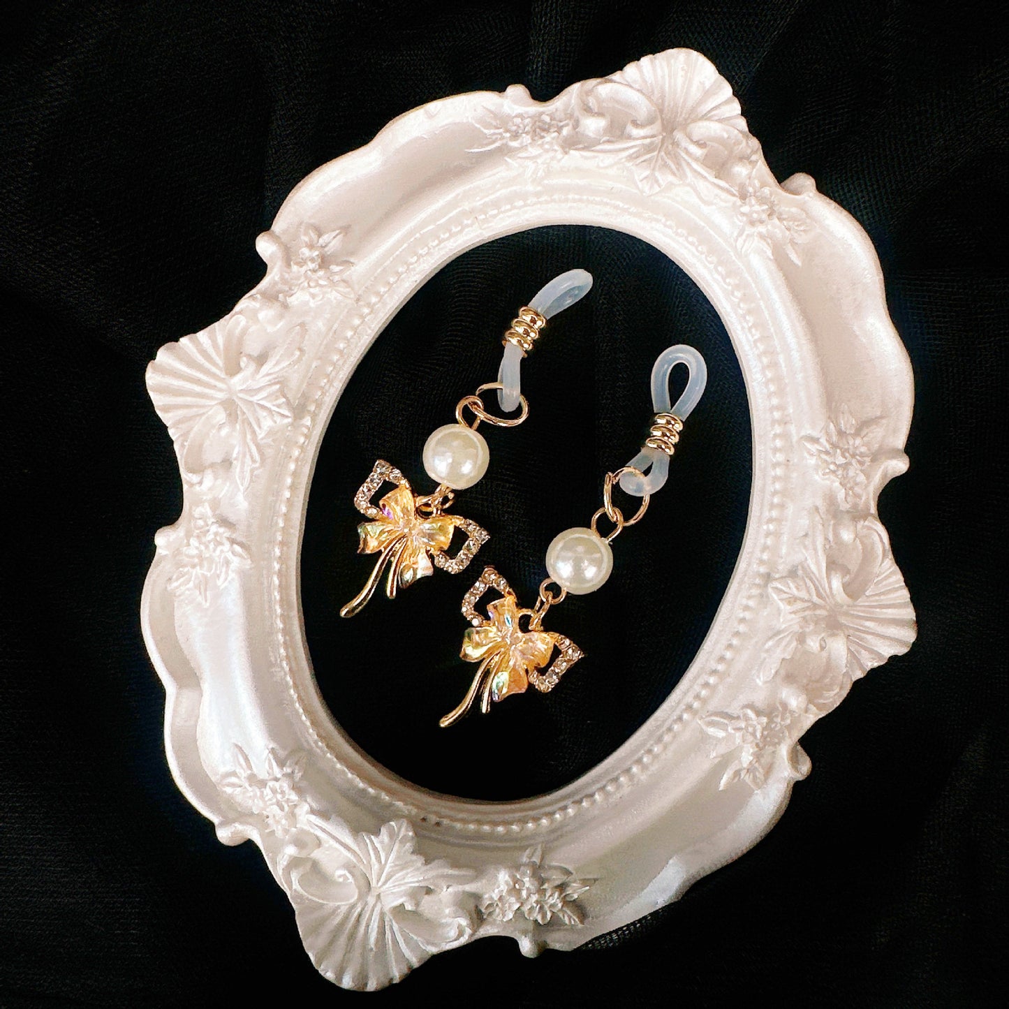 Adjustable nipple clamps with pearl chain