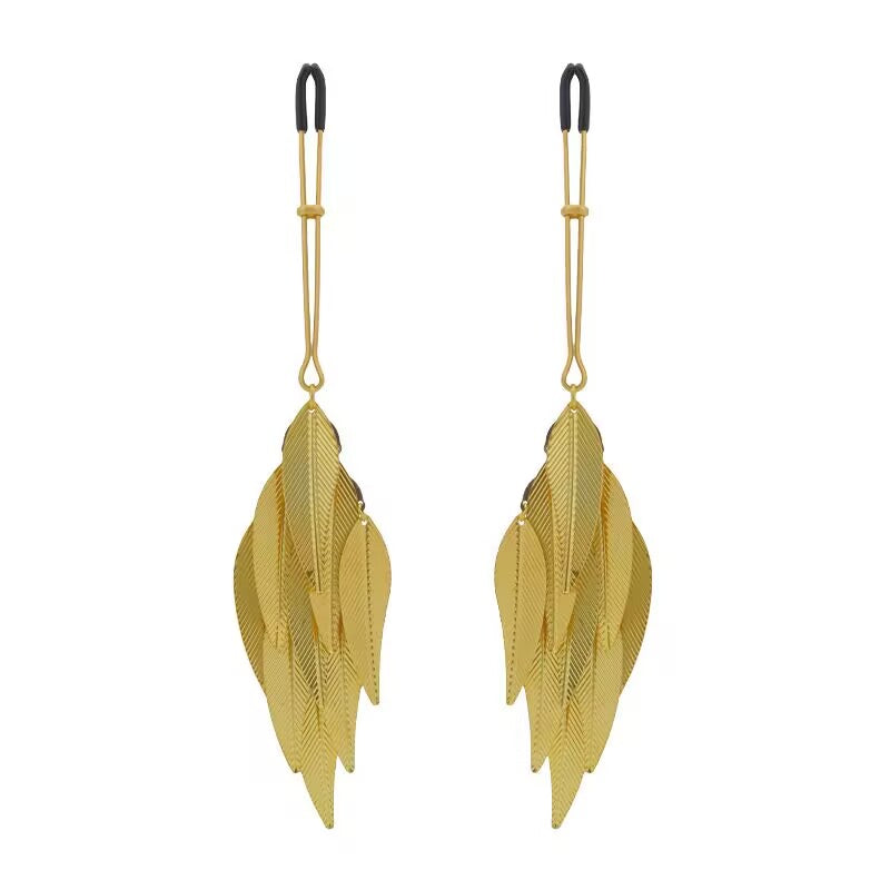 Elegant gold tassel non-piercing nipple jewelry set for intimate sensory play and style.